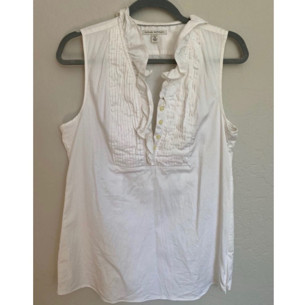 white banana republic top